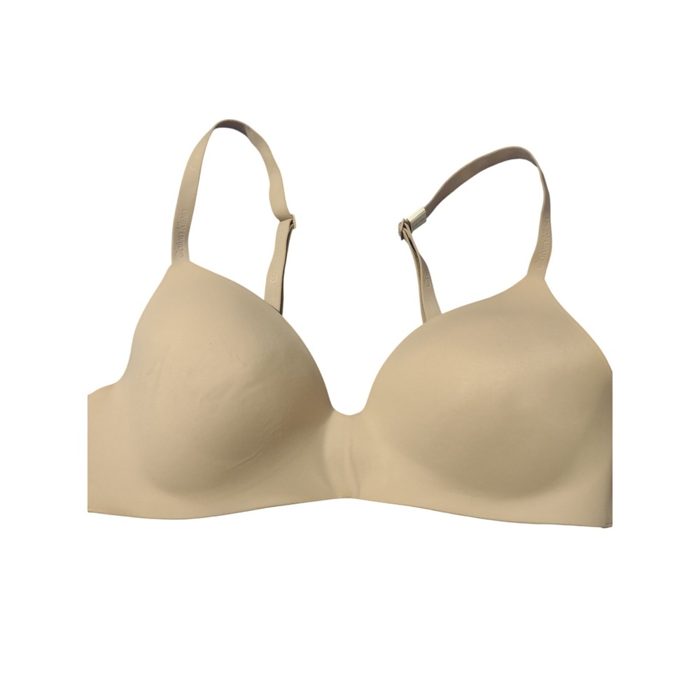 Calvin Klein Invisibles Wireless Lightly Lined Triangle Bra Beige Nude 34D‎